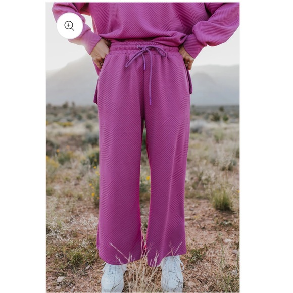 Beeson River wide leg set from pink desert - Picture 2 of 16